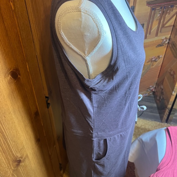 2 members mark soft dresses - Picture 9 of 13